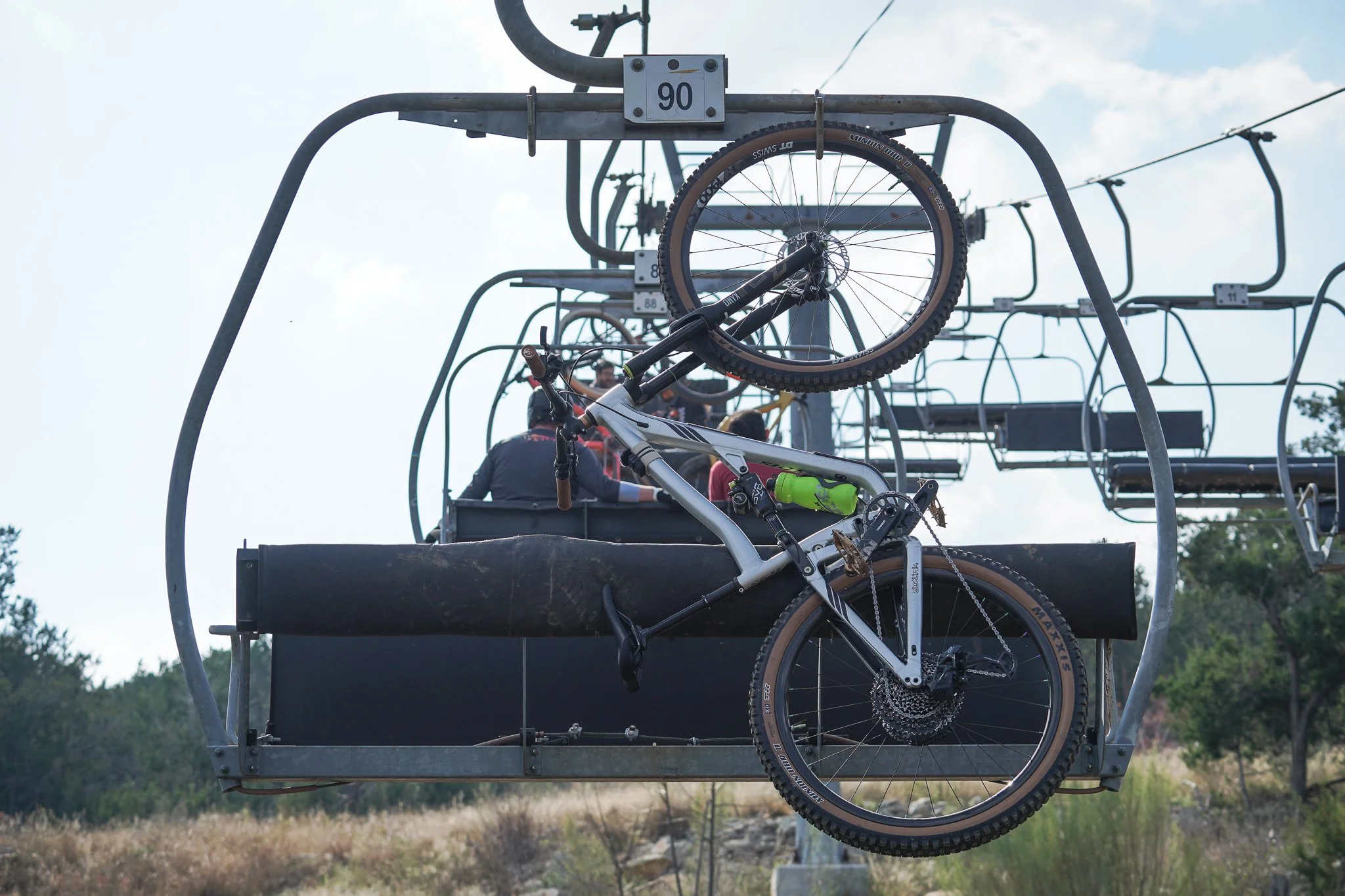 Spider mountain bike best sale trails
